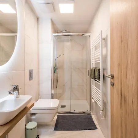 Myflat Coral 64 Premium Lägenhet