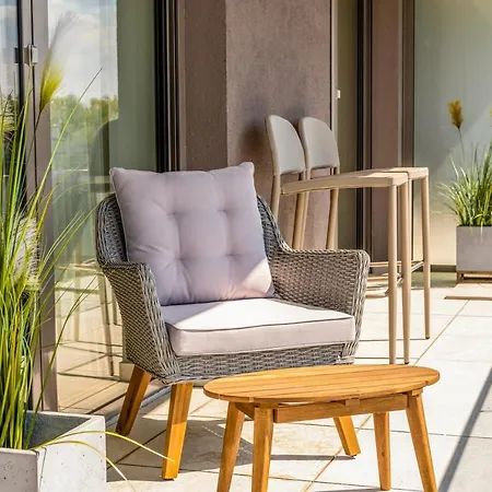 Myflat Coral 64 Premium 公寓