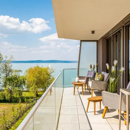 Myflat Coral 64 Premium Siófok
