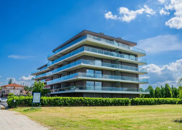 Myflat Coral 64 Premium Apartment *